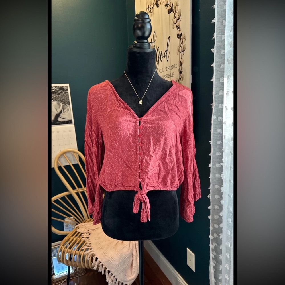 American Eagle top
